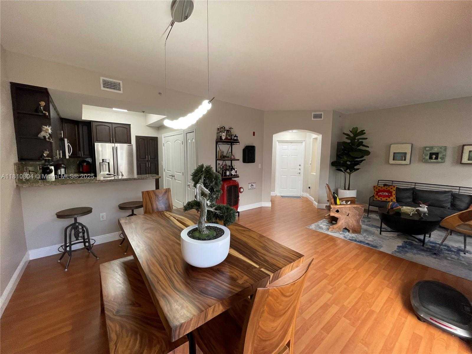 Small Image of 8980 WEST FLAGLER ST #202, Miami Number 13