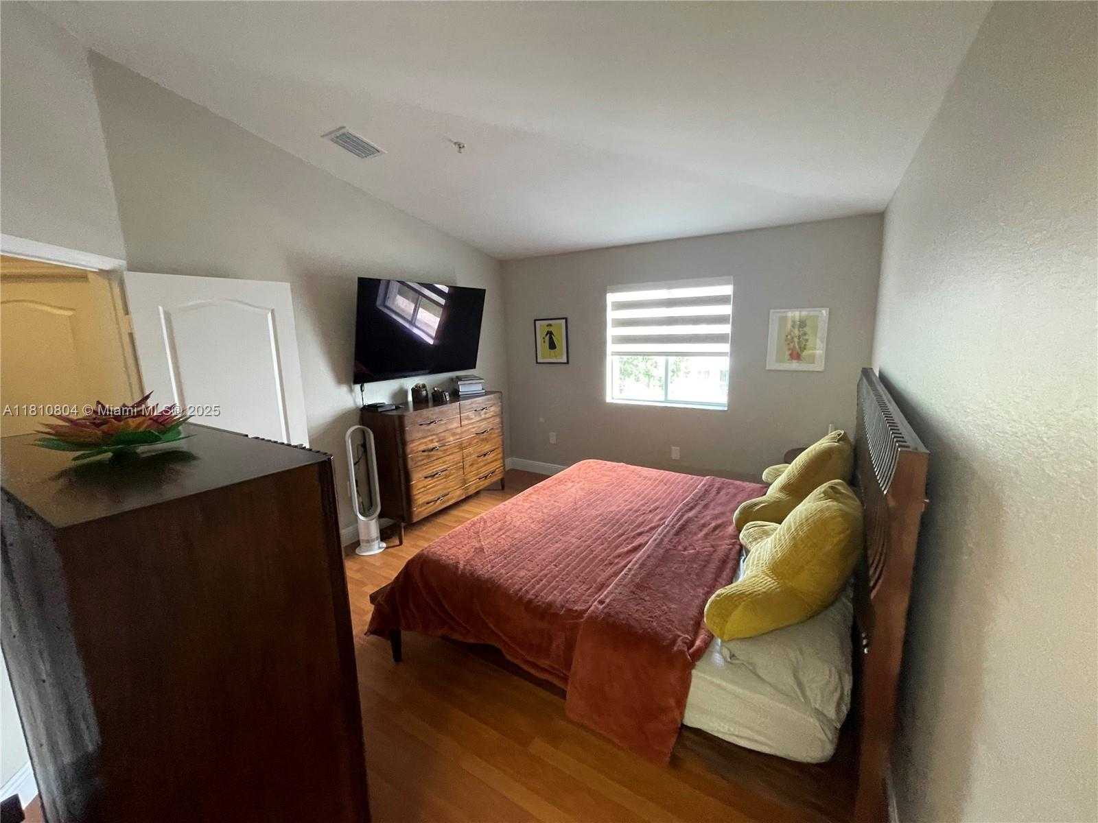 Small Image of 8980 WEST FLAGLER ST #202, Miami Number 31