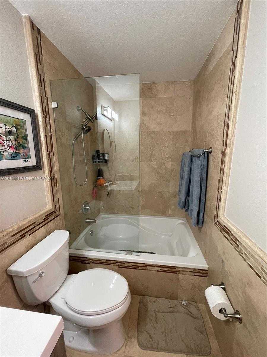 Small Image of 8980 WEST FLAGLER ST #202, Miami Number 34