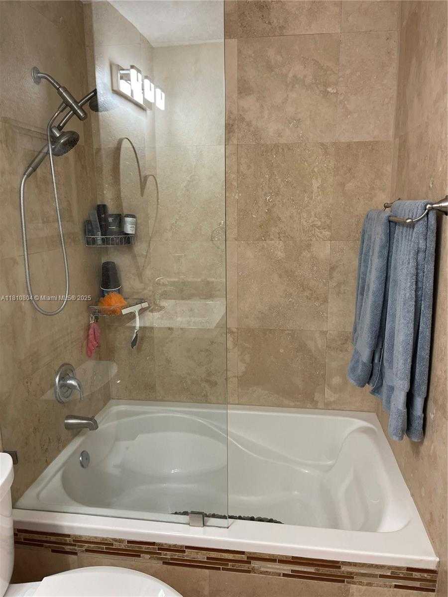 Small Image of 8980 WEST FLAGLER ST #202, Miami Number 35