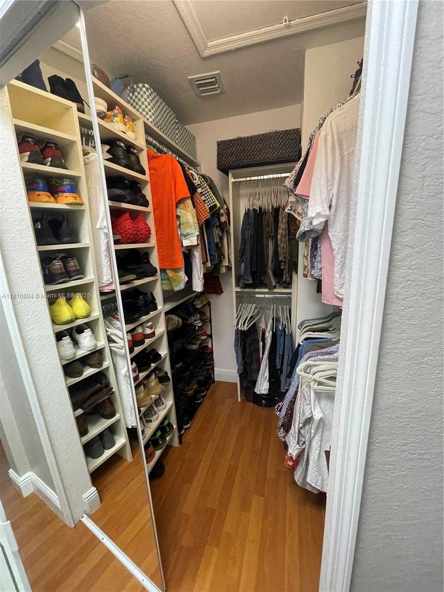Small Image of 8980 WEST FLAGLER ST #202, Miami Number 38