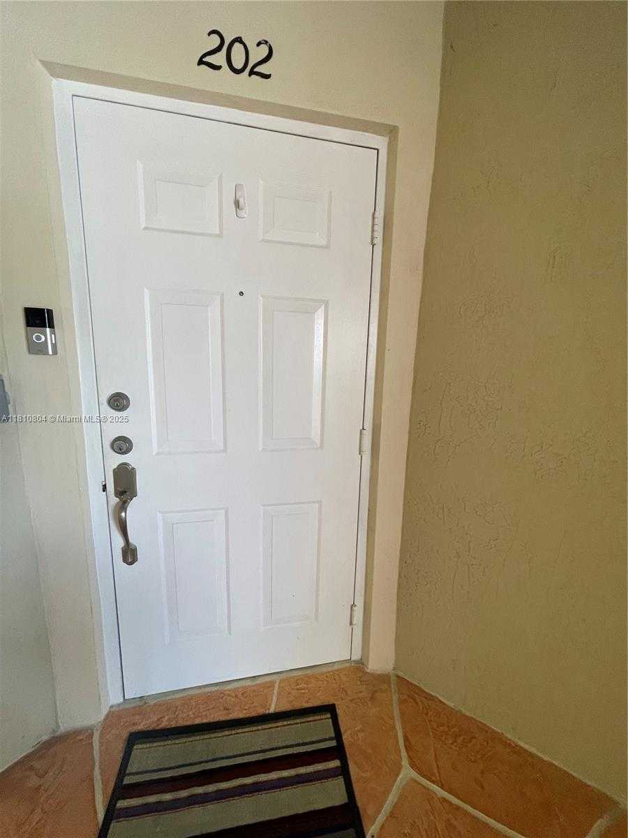 Small Image of 8980 WEST FLAGLER ST #202, Miami Number 5