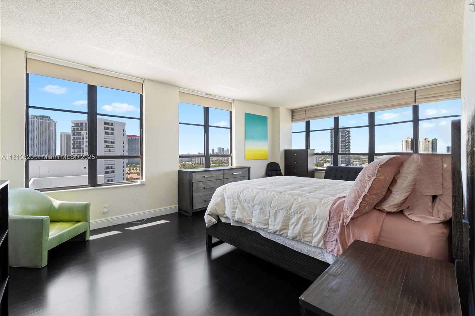 Small Image of 500 THREE ISLANDS BLVD #1112, Hallandale Beach Number 5