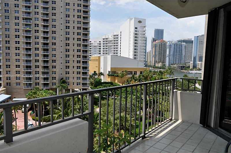 Small Image of 520 BRICKELL KEY DR #A811, Miami Number 39