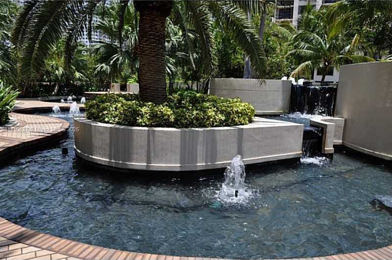 Small Image of 520 BRICKELL KEY DR #A811, Miami Number 47