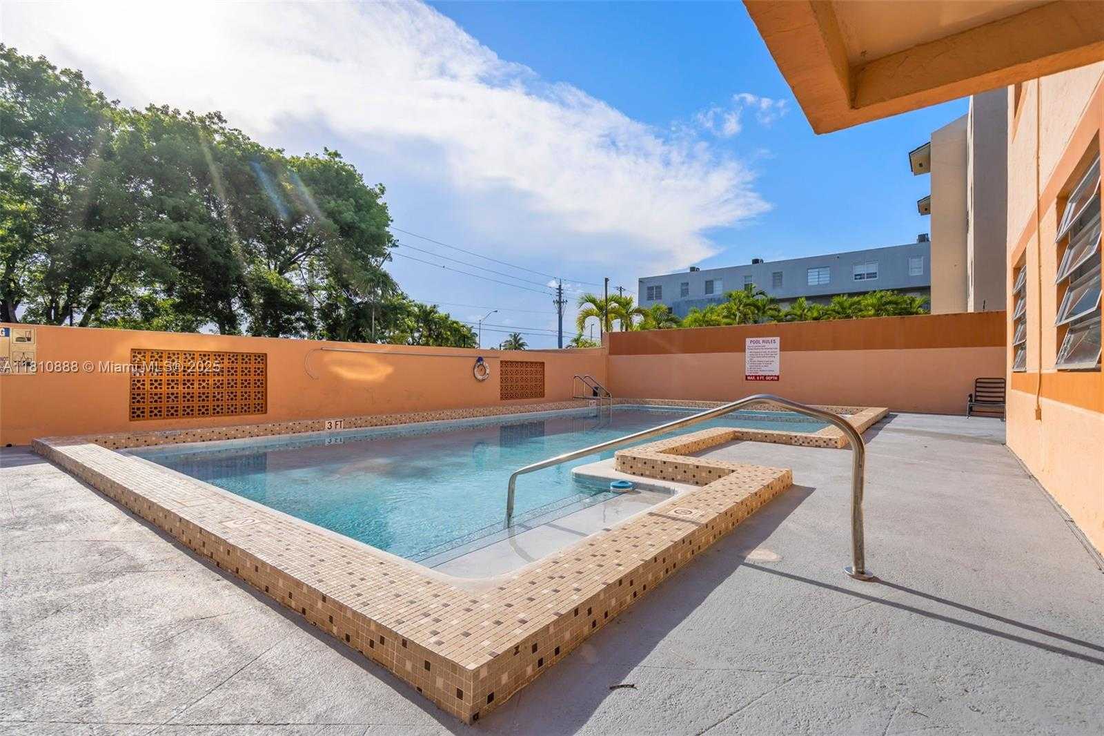 Small Image of 325 NORTH WEST 72ND AVE #301, Miami Number 21
