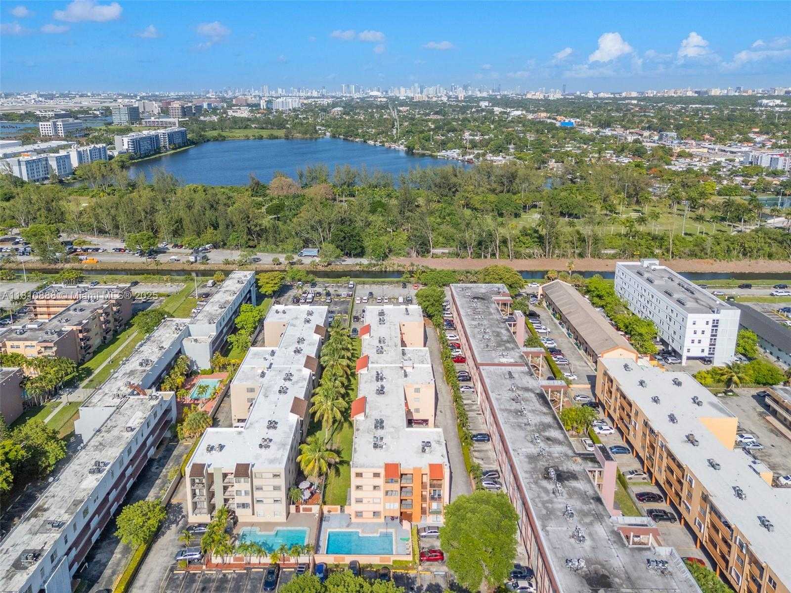 Small Image of 325 NORTH WEST 72ND AVE #301, Miami Number 23