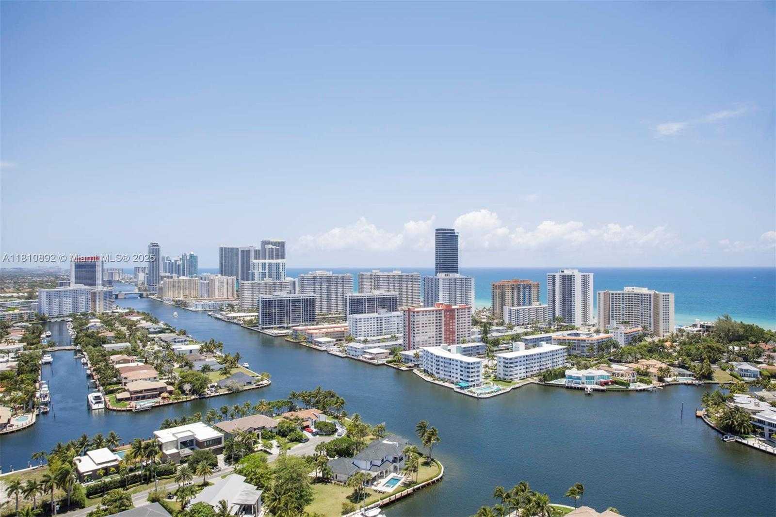 Small Image of 21200 POINT PL #TS2804, Aventura Number 22