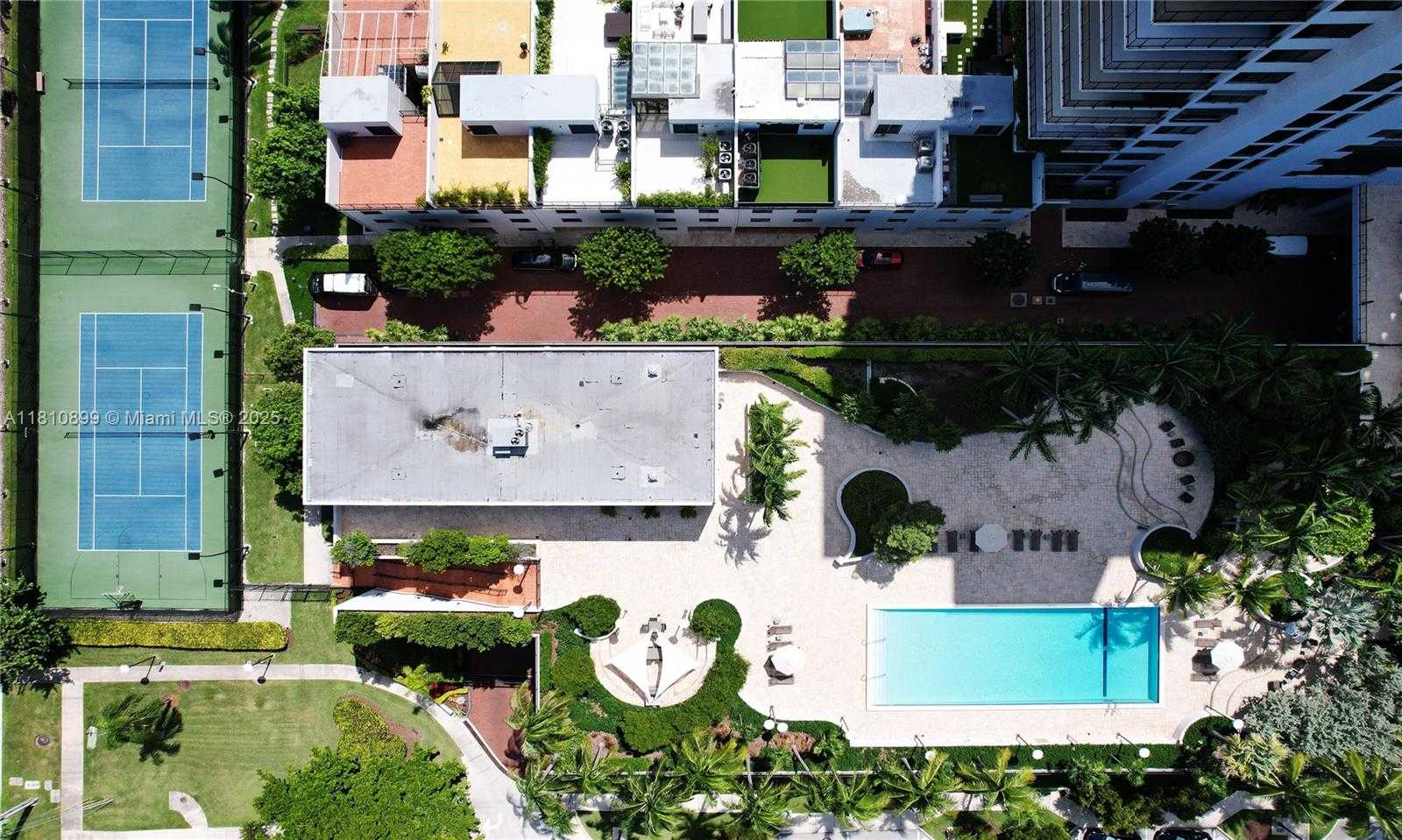 Imagen de Pequeño Objeto