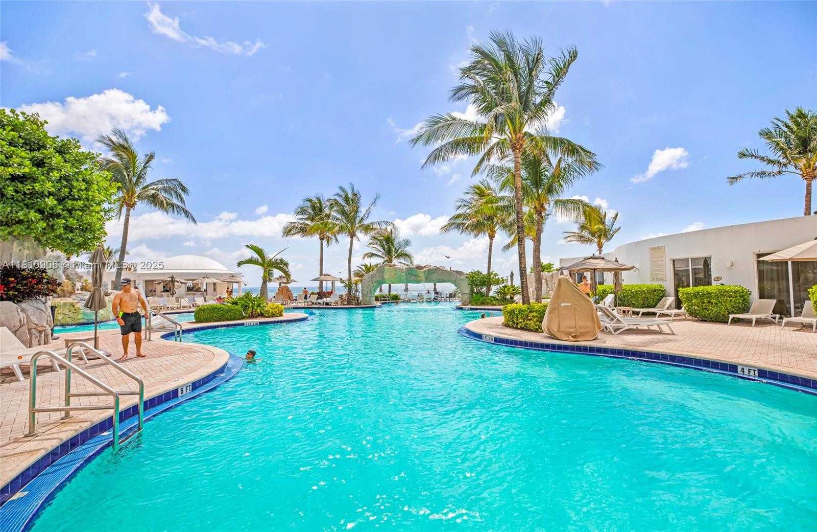 Small Image of 18001 COLLINS AVE #507, Sunny Isles Beach Number 27