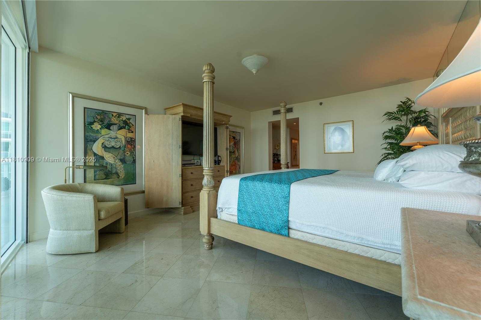 Small Image of 2127 BRICKELL AVE #3304, Miami Number 23