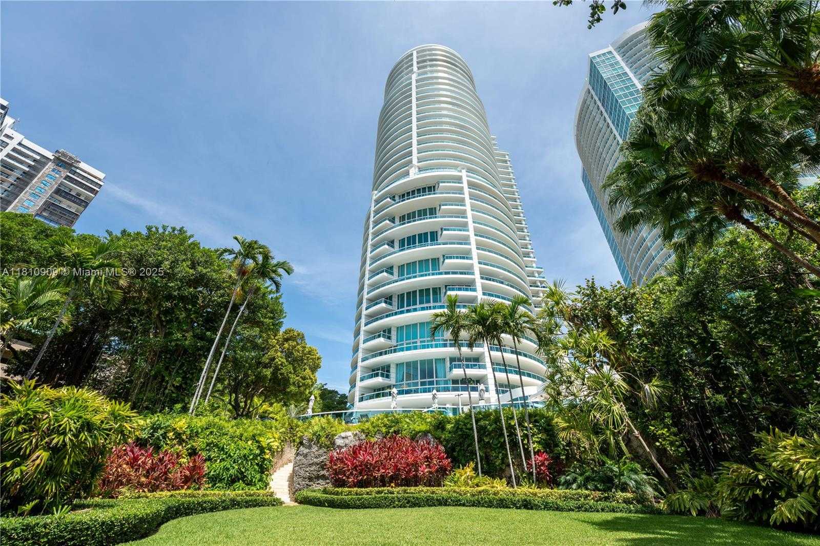 Small Image of 2127 BRICKELL AVE #3304, Miami Number 24