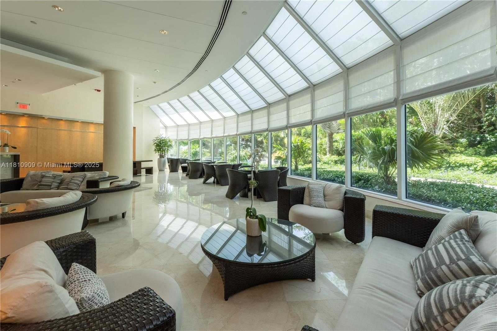 Small Image of 2127 BRICKELL AVE #3304, Miami Number 29