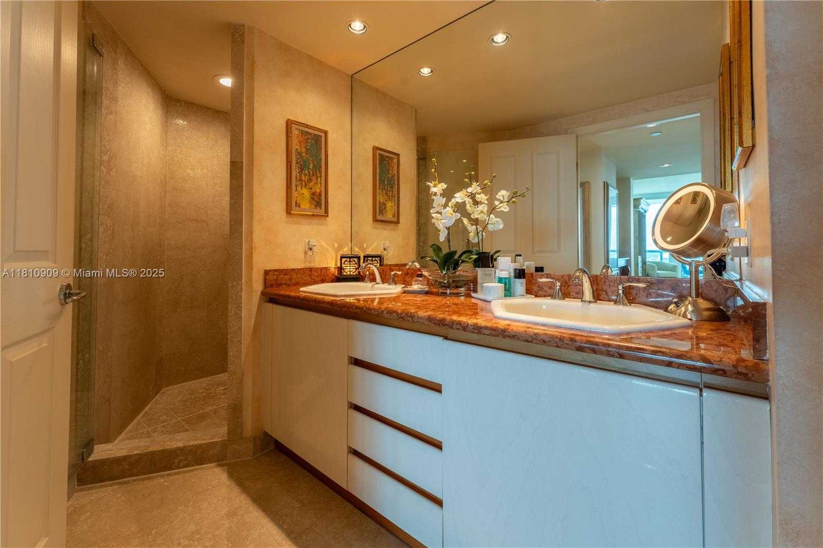 Small Image of 2127 BRICKELL AVE #3304, Miami Number 36