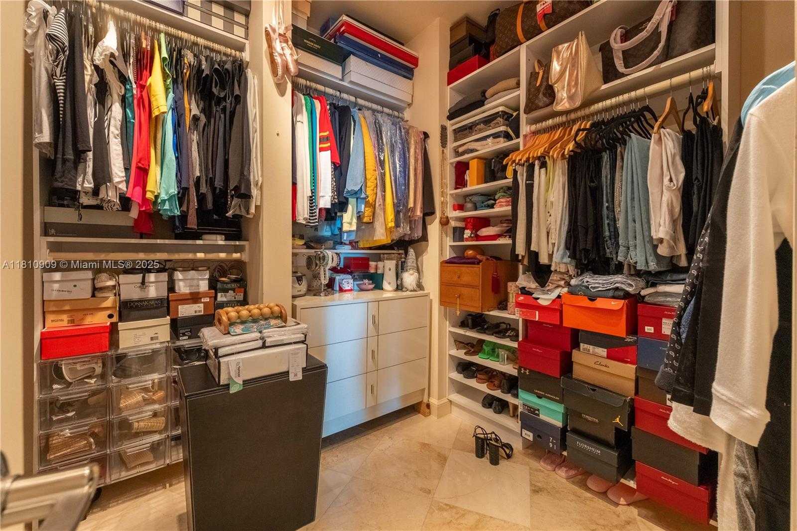 Small Image of 2127 BRICKELL AVE #3304, Miami Number 44
