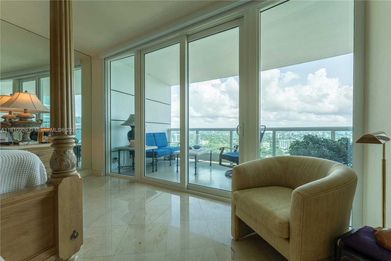 Small Image of 2127 BRICKELL AVE #3304, Miami Number 48