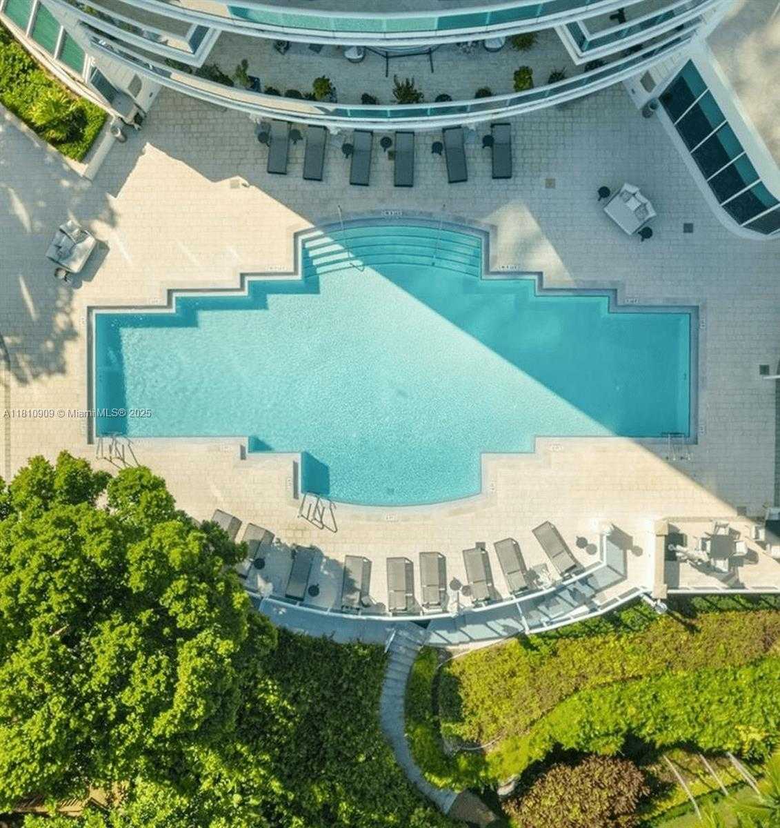 Small Image of 2127 BRICKELL AVE #3304, Miami Number 52