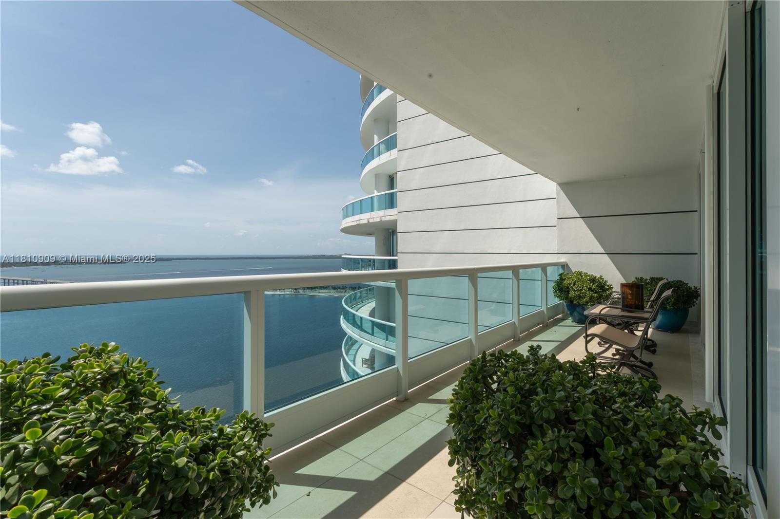 Small Image of 2127 BRICKELL AVE #3304, Miami Number 7