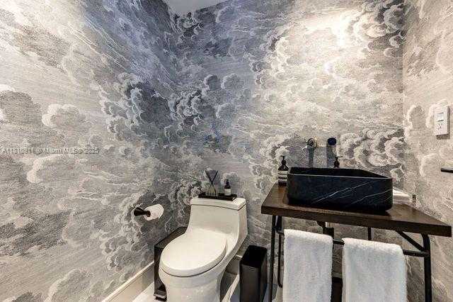 Small Image of 901 BRICKELL KEY BLVD #906, Miami Number 13