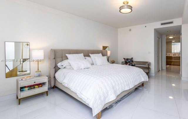 Small Image of 901 BRICKELL KEY BLVD #906, Miami Number 17
