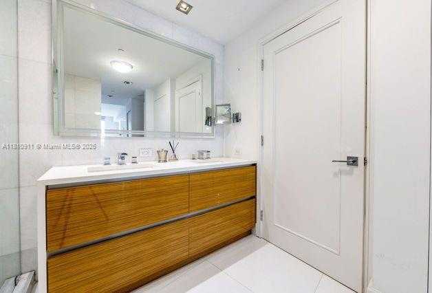 Small Image of 901 BRICKELL KEY BLVD #906, Miami Number 20