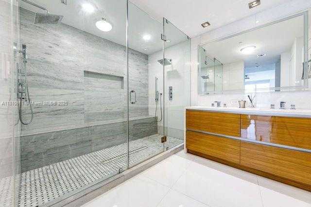 Small Image of 901 BRICKELL KEY BLVD #906, Miami Number 22