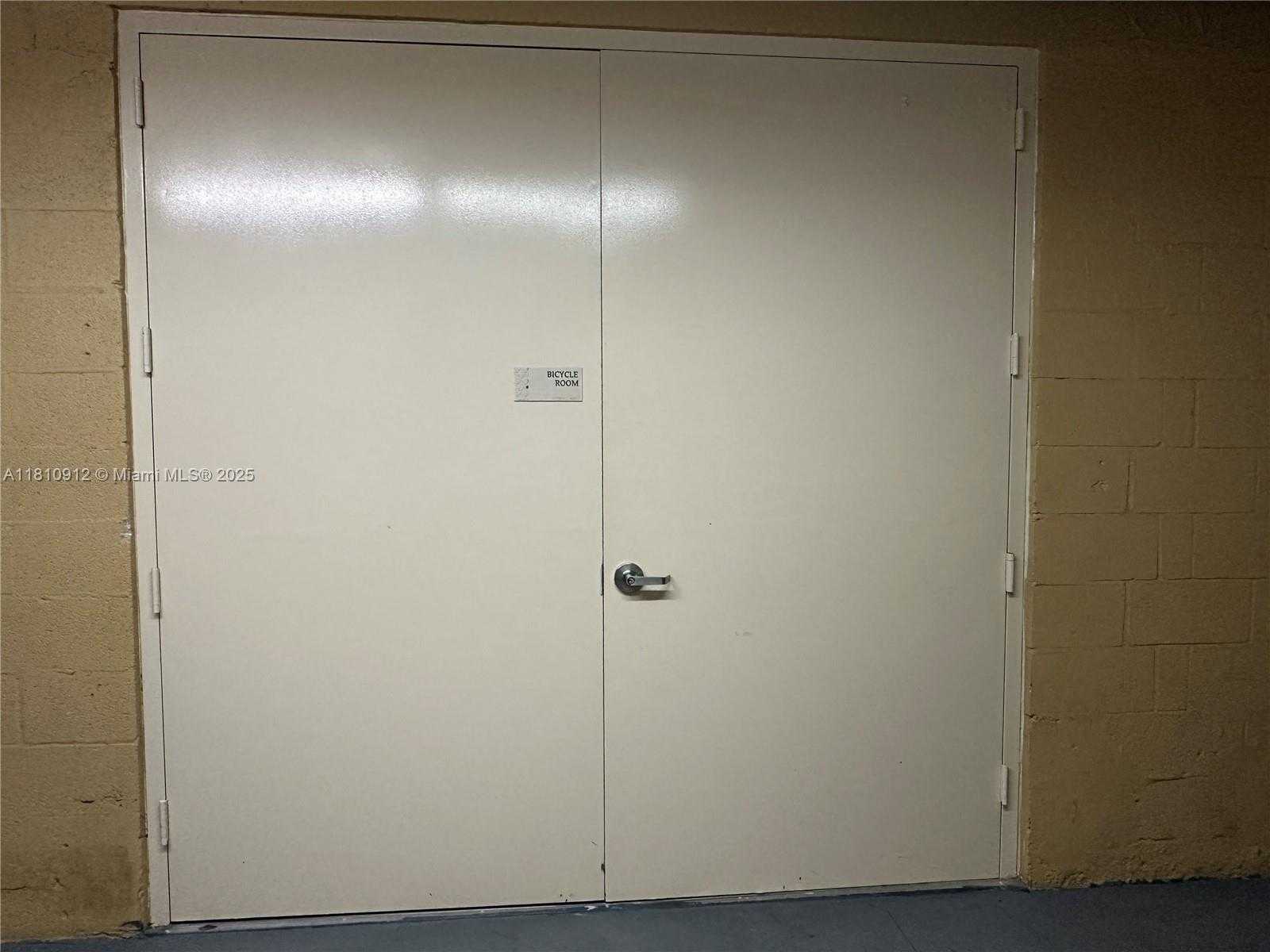 Small Image of 1607 PONCE DE LEON BLVD #12E, Coral Gables Number 40