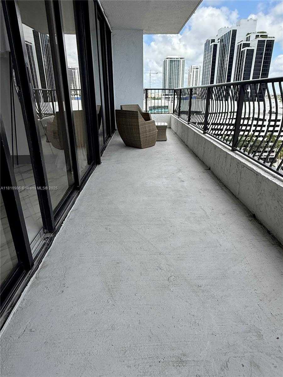 Small Image of 555 NORTH EAST 15TH ST #15G, Miami Number 16