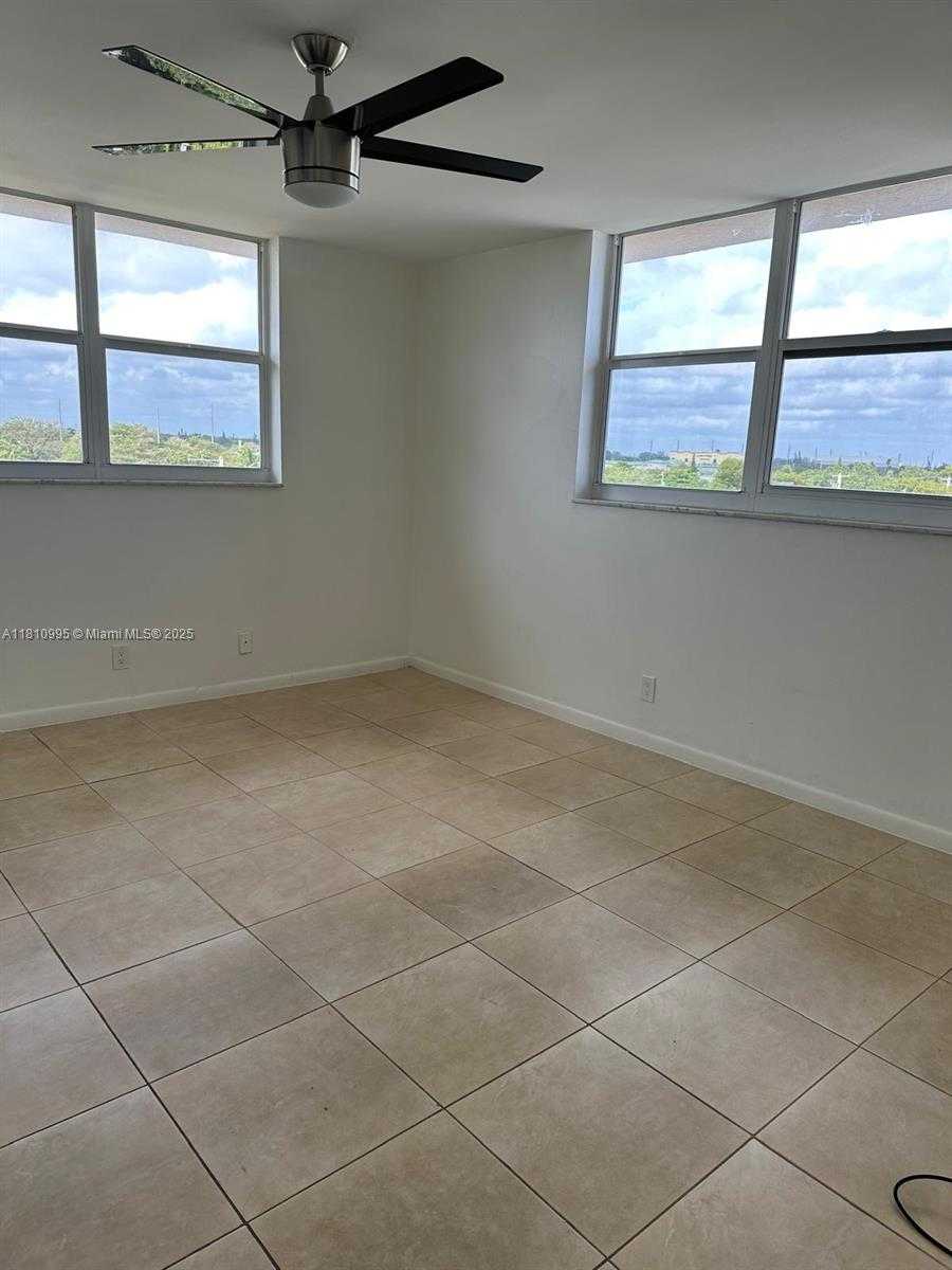 Small Image of 1830 DIXIEANNA ST #606, Hollywood Number 7