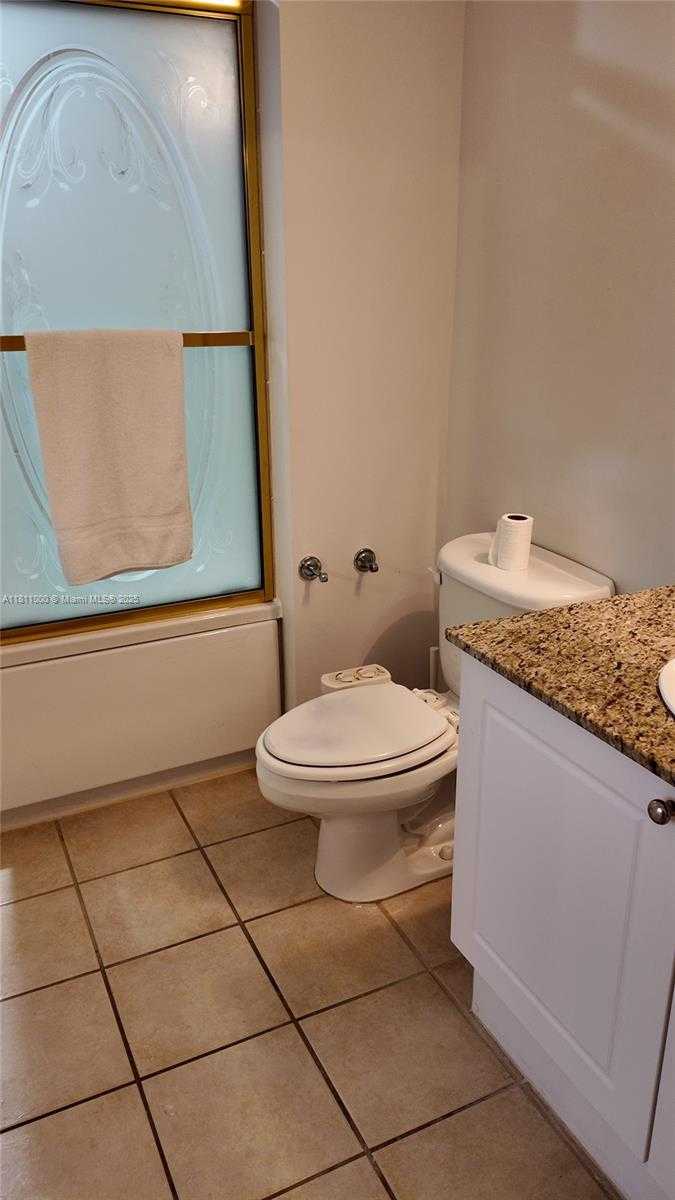 Small Image of 19501 WEST COUNTRY CLUB DR #1213, Aventura Number 25