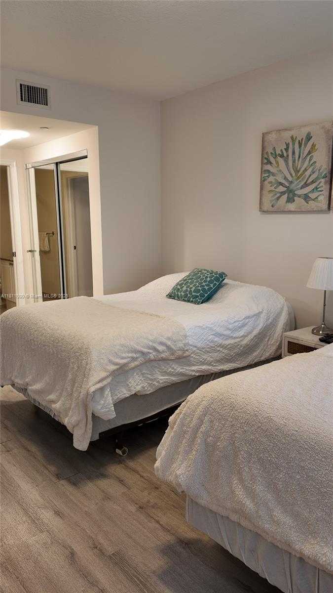 Small Image of 19501 WEST COUNTRY CLUB DR #1213, Aventura Number 30