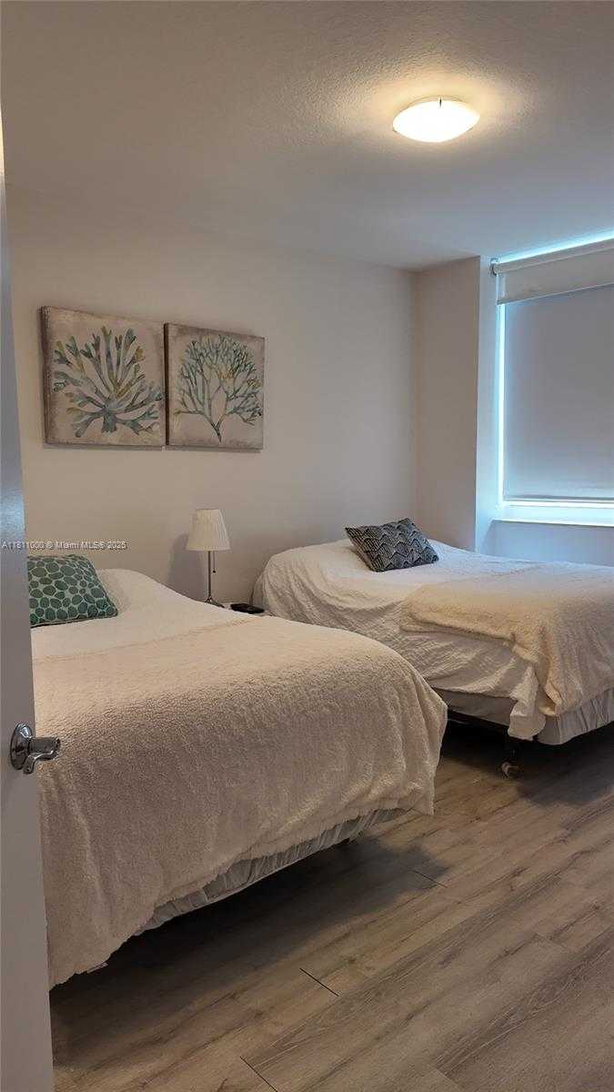 Small Image of 19501 WEST COUNTRY CLUB DR #1213, Aventura Number 32