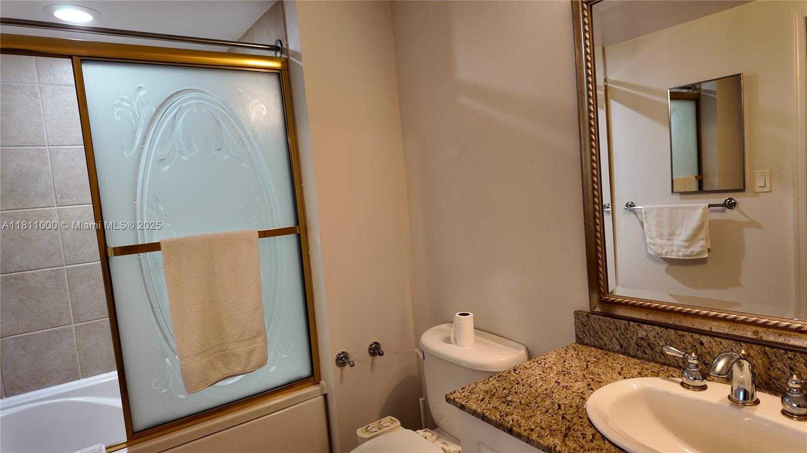 Small Image of 19501 WEST COUNTRY CLUB DR #1213, Aventura Number 7