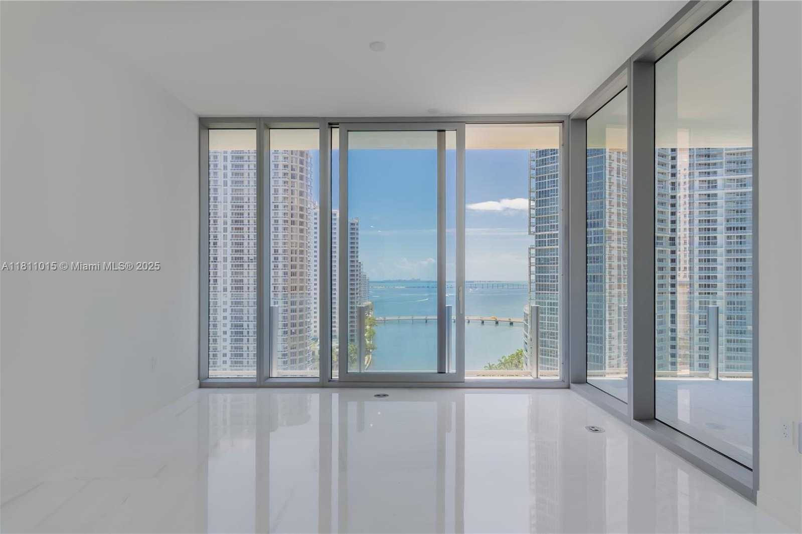 Small Image of 300 BISCAYNE BLVD WAY #1704, Miami Number 25