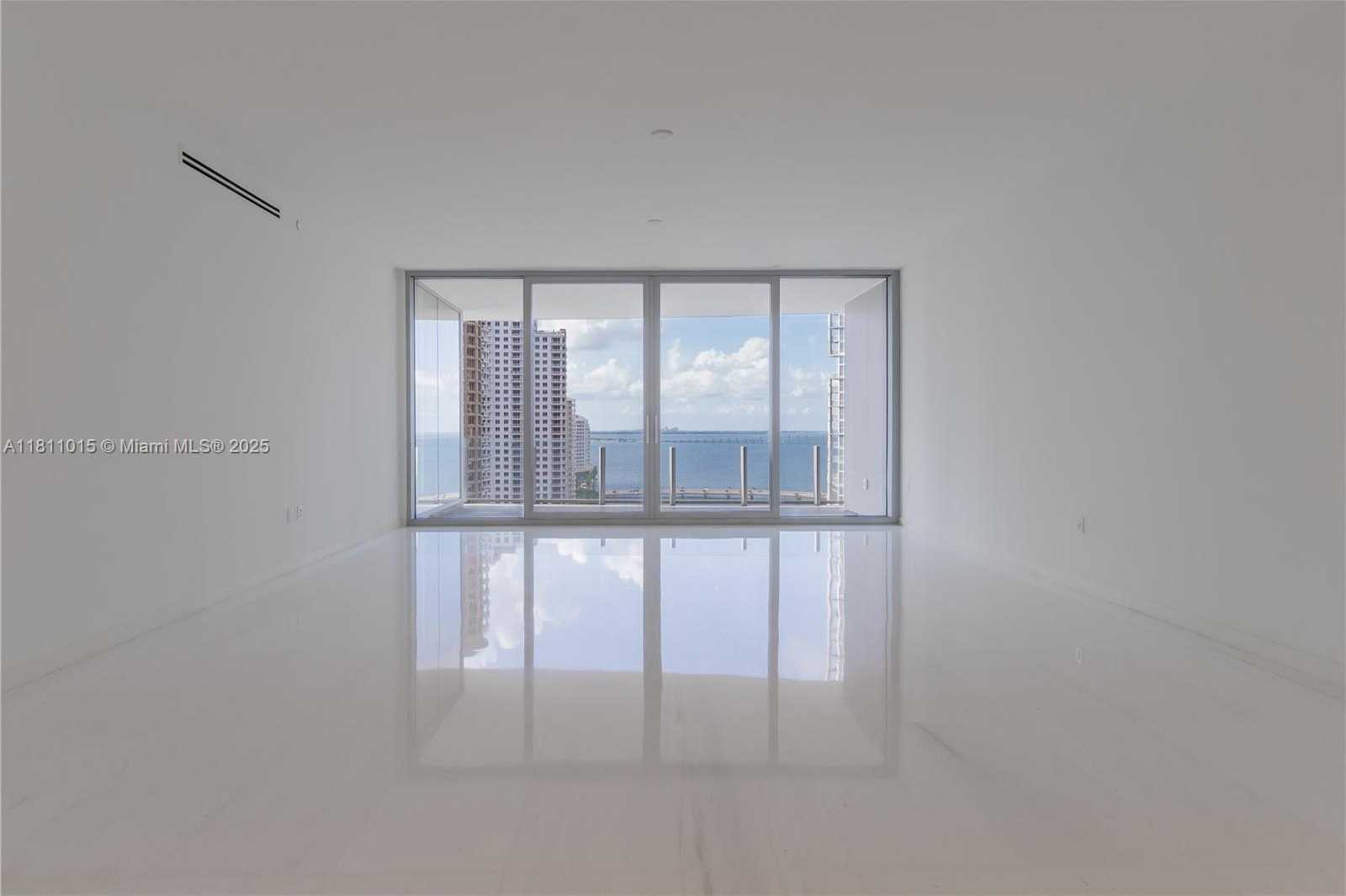 Small Image of 300 BISCAYNE BLVD WAY #1704, Miami Number 8