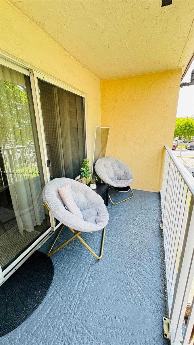 Small Image of 5122 NORTH WEST 79TH AVE #301, Doral Number 16