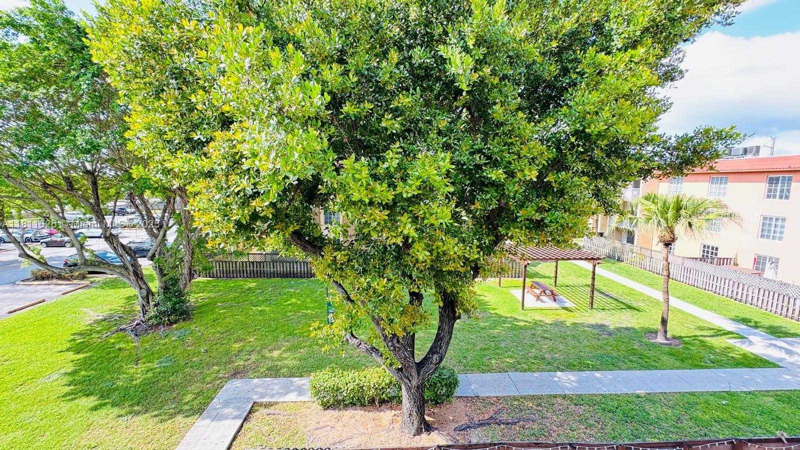 Small Image of 5122 NORTH WEST 79TH AVE #301, Doral Number 17