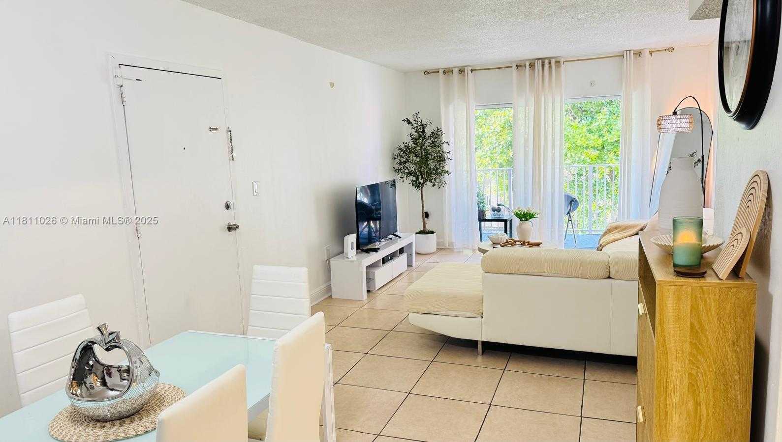 Small Image of 5122 NORTH WEST 79TH AVE #301, Doral Number 19