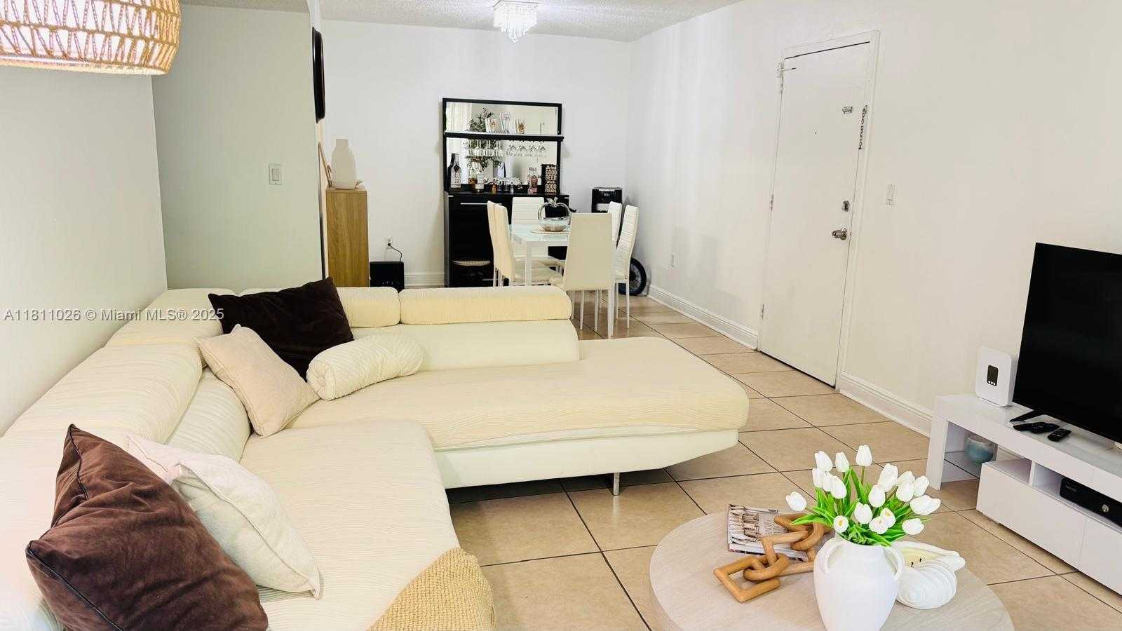 Small Image of 5122 NORTH WEST 79TH AVE #301, Doral Number 20