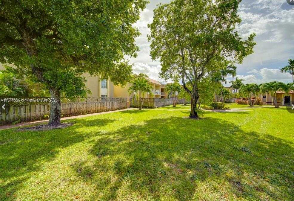 Small Image of 5122 NORTH WEST 79TH AVE #301, Doral Number 26