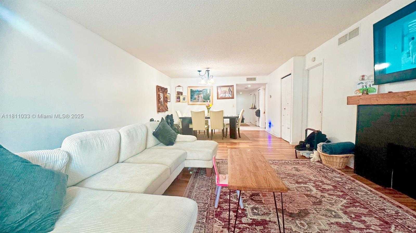 Small Image of 296 RACQUET CLUB RD #104, Weston Number 12
