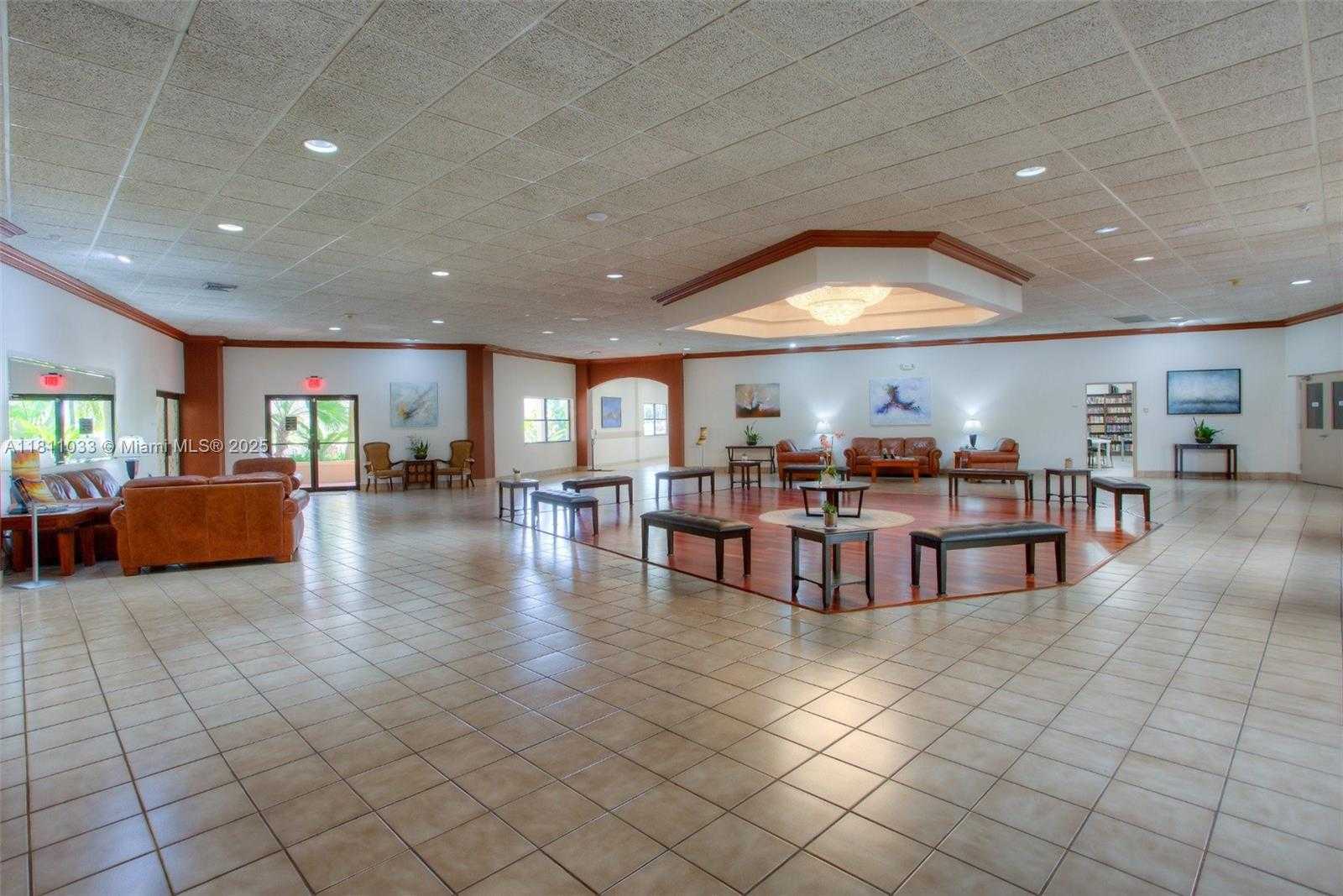 Small Image of 296 RACQUET CLUB RD #104, Weston Number 26