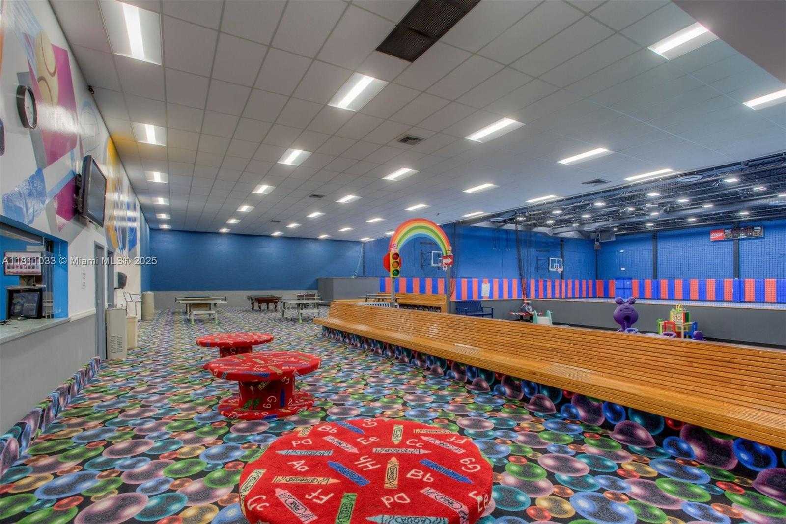 Small Image of 296 RACQUET CLUB RD #104, Weston Number 38