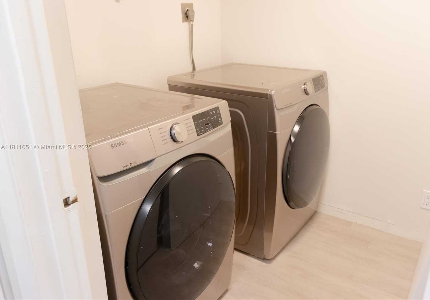 Small Image of 2200 SOUTH CYPRESS BEND DR #204, Pompano Beach Number 13