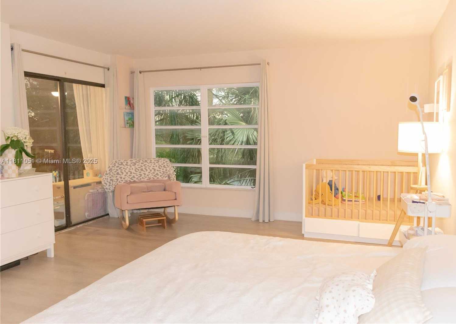 Small Image of 2200 SOUTH CYPRESS BEND DR #204, Pompano Beach Number 9