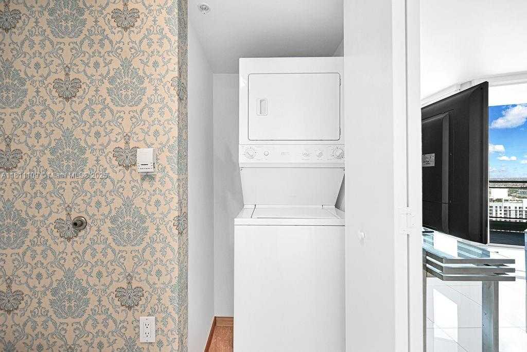 Small Image of 92 SOUTH WEST 3RD ST #4806, Miami Number 11