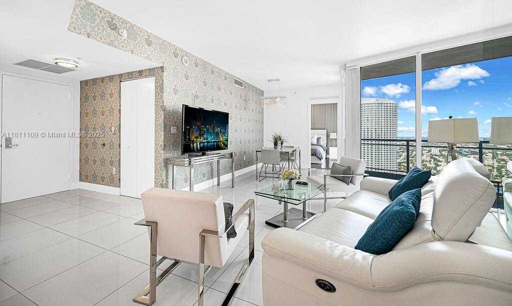 Small Image of 92 SOUTH WEST 3RD ST #4806, Miami Number 3