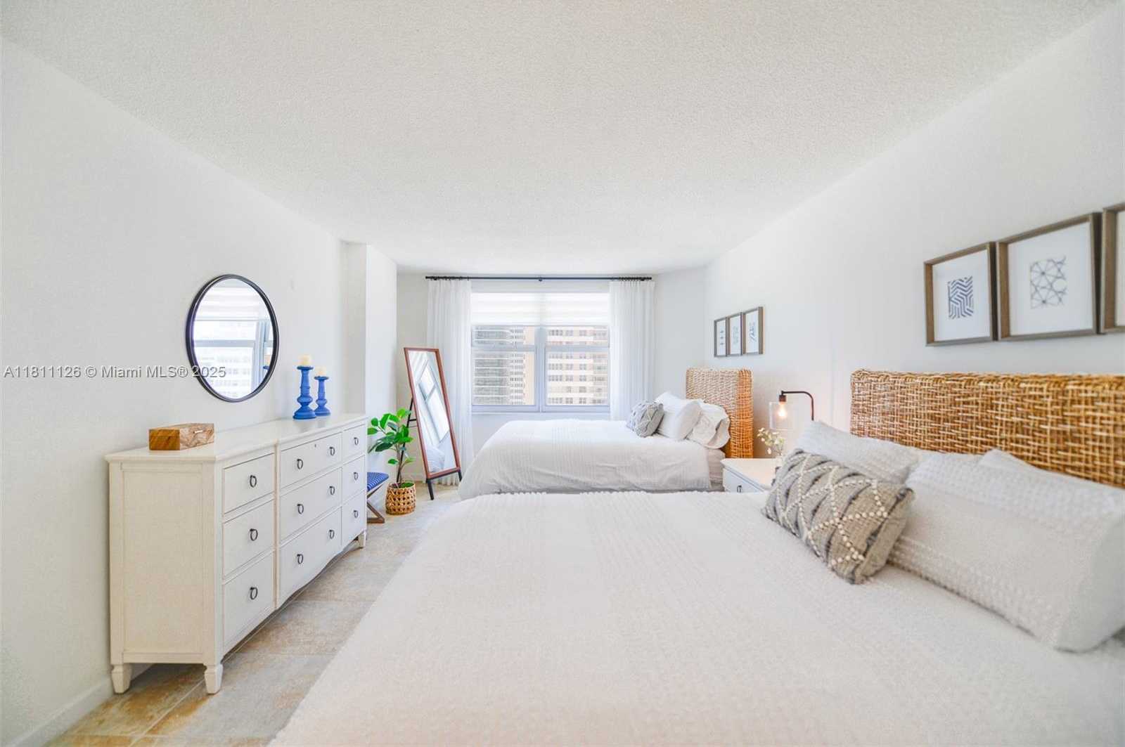 Small Image of 1950 SOUTH OCEAN DR #14G, Hallandale Beach Number 17