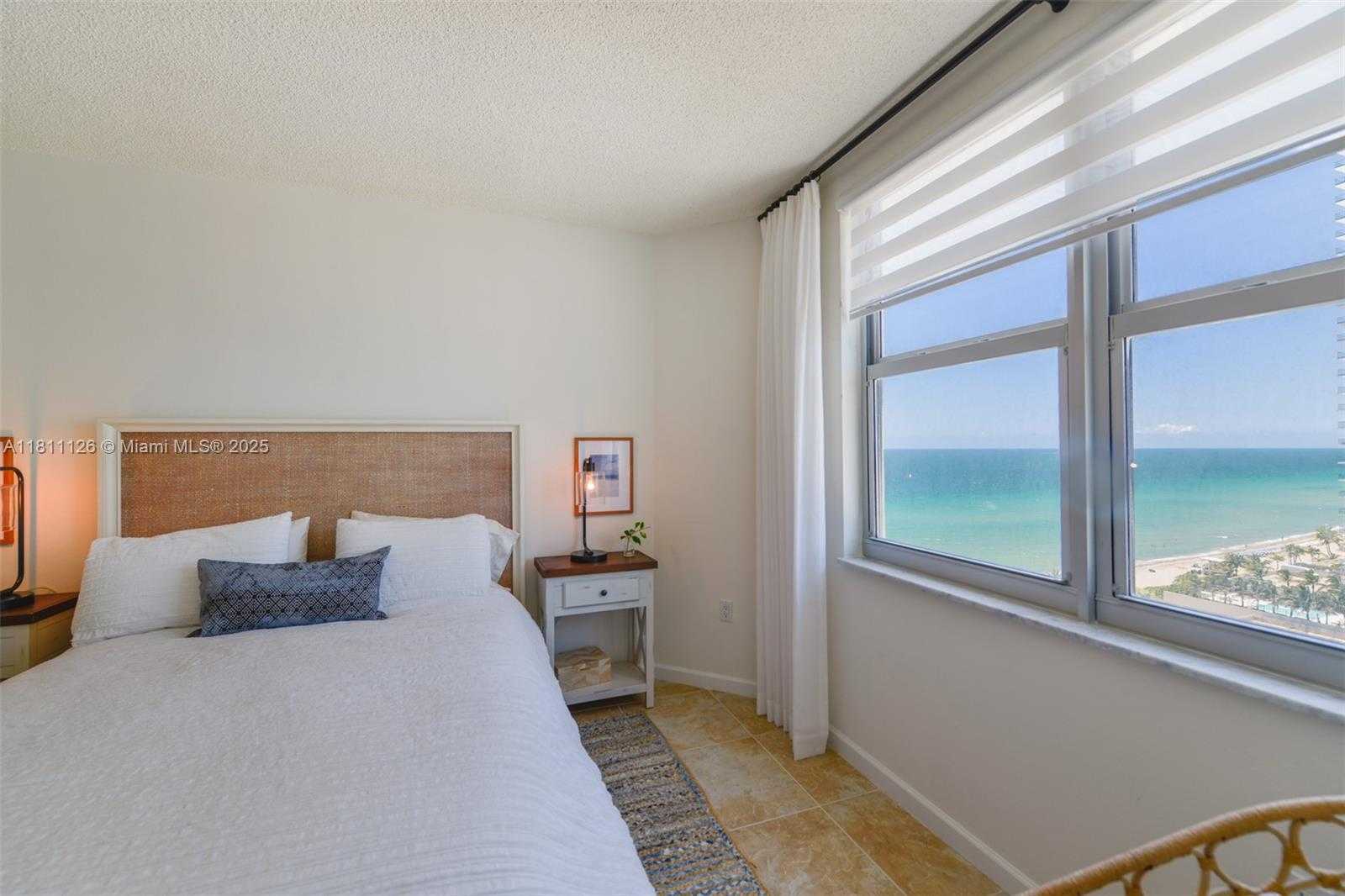 Small Image of 1950 SOUTH OCEAN DR #14G, Hallandale Beach Number 22