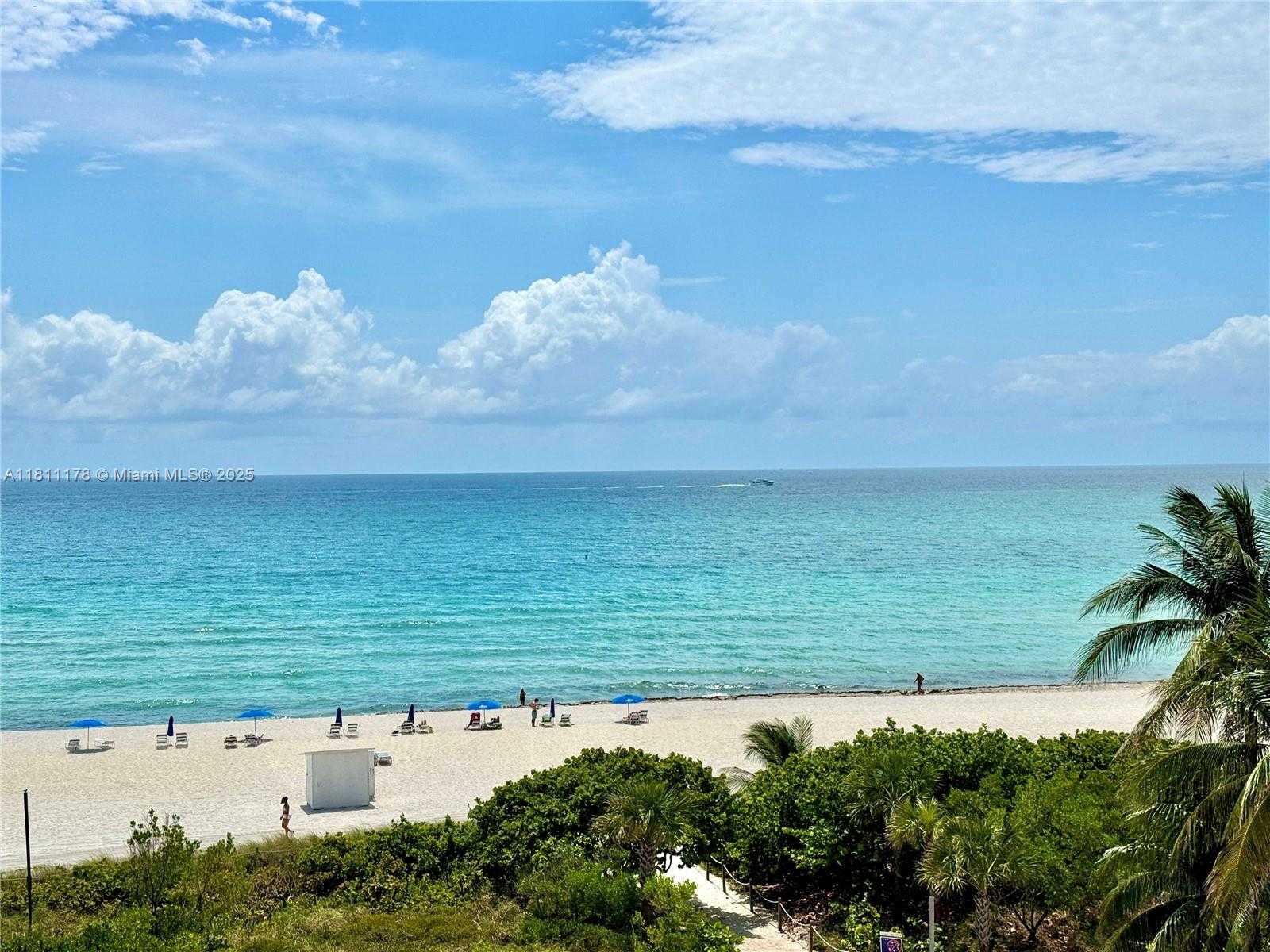 Small Image of 5555 COLLINS AVE #6E, Miami Beach Number 13